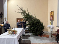 Strojenie kościoła na Boże Narodzenie